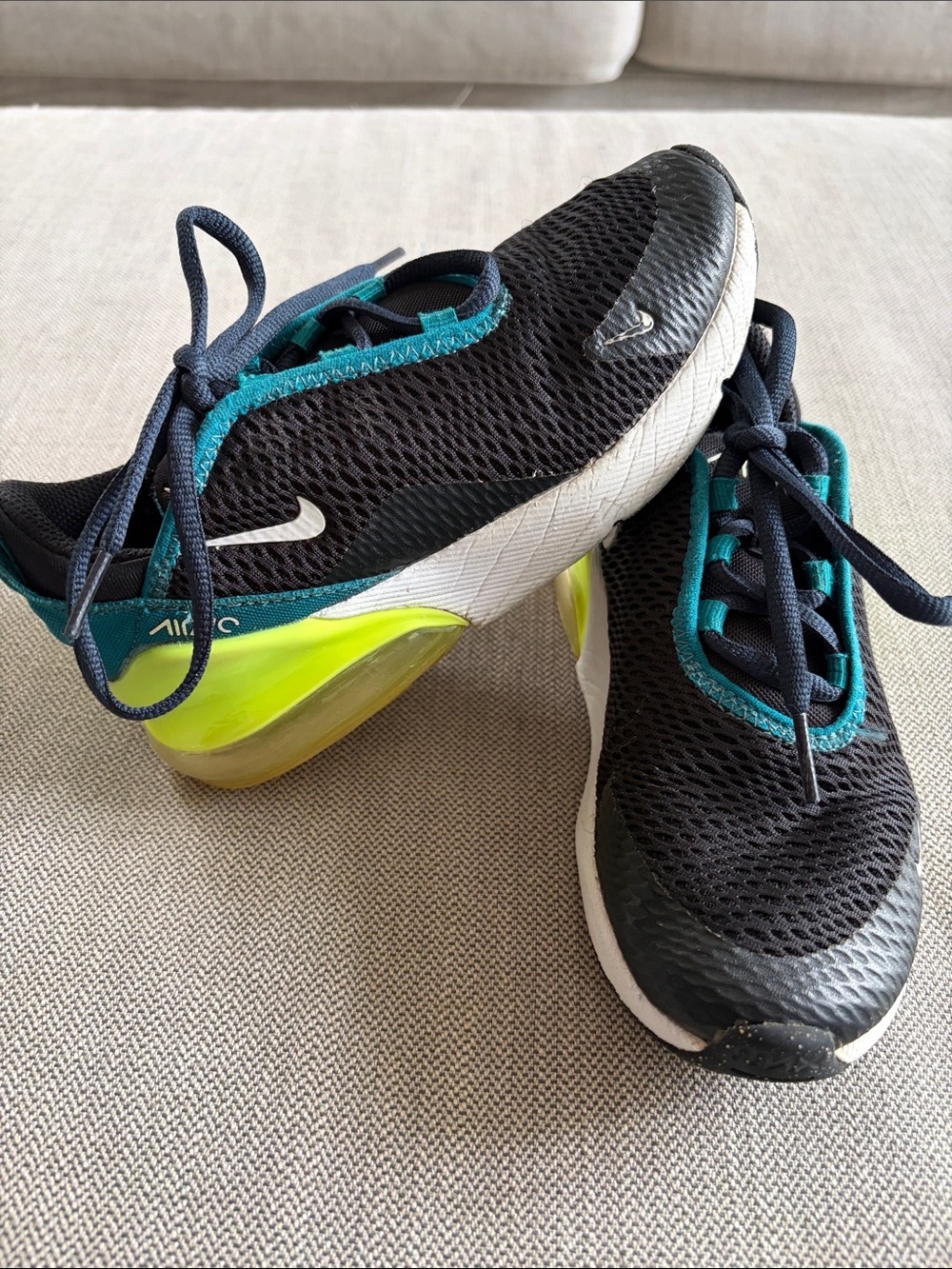 Nike Little Kids Air Max 270 Black and Teal Sneakers with Yellow Air Heel